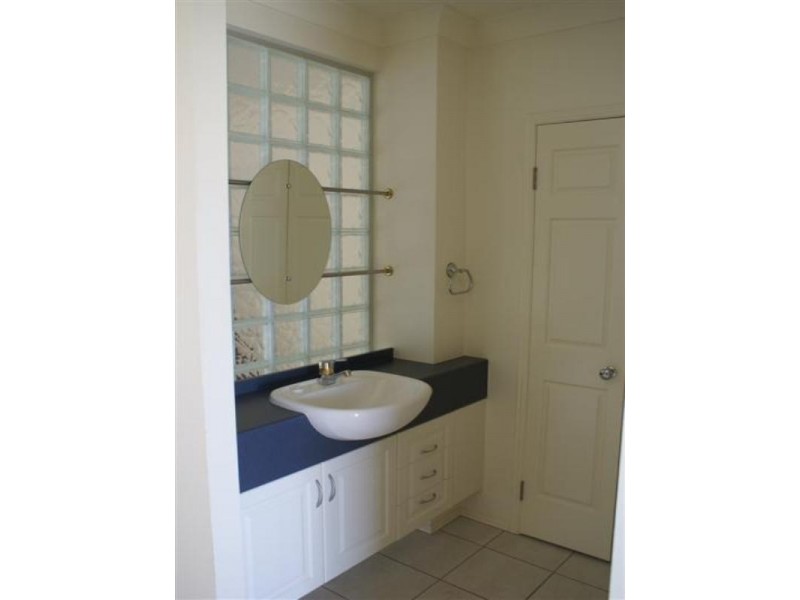 4/123 Shore Street North, Cleveland QLD 4163