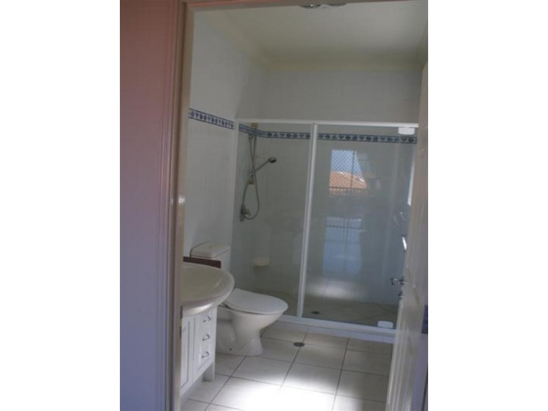 4/123 Shore Street North, Cleveland QLD 4163