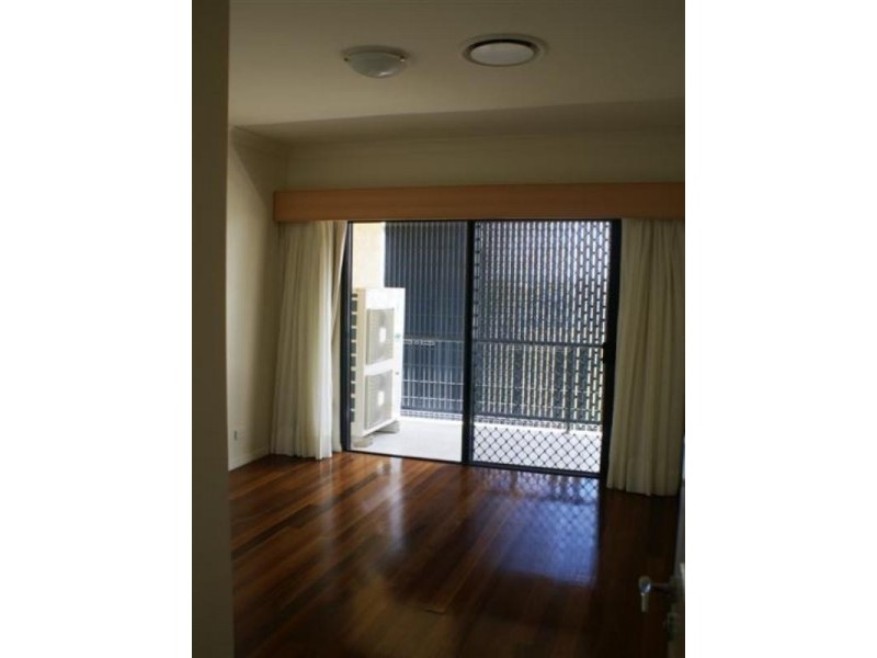 4/123 Shore Street North, Cleveland QLD 4163