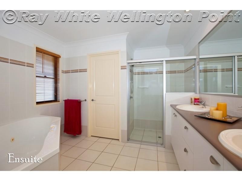 25 Canegrove Circuit, Wellington Point QLD 4160