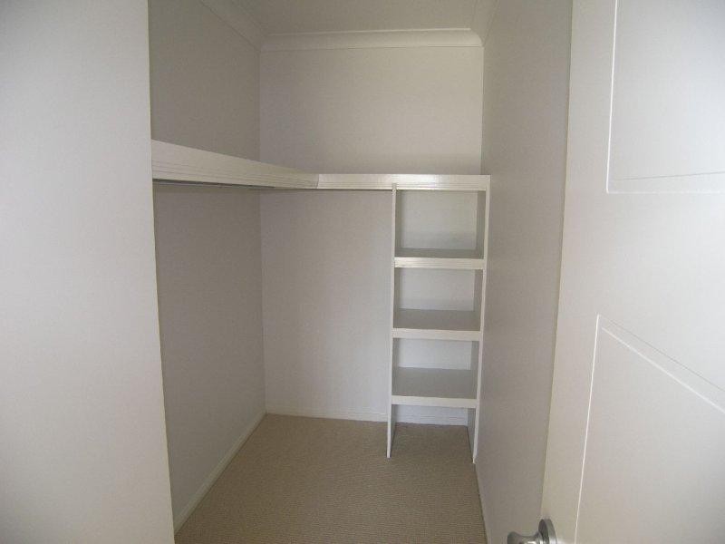 2/34 Birdwood Road, Birkdale QLD 4159