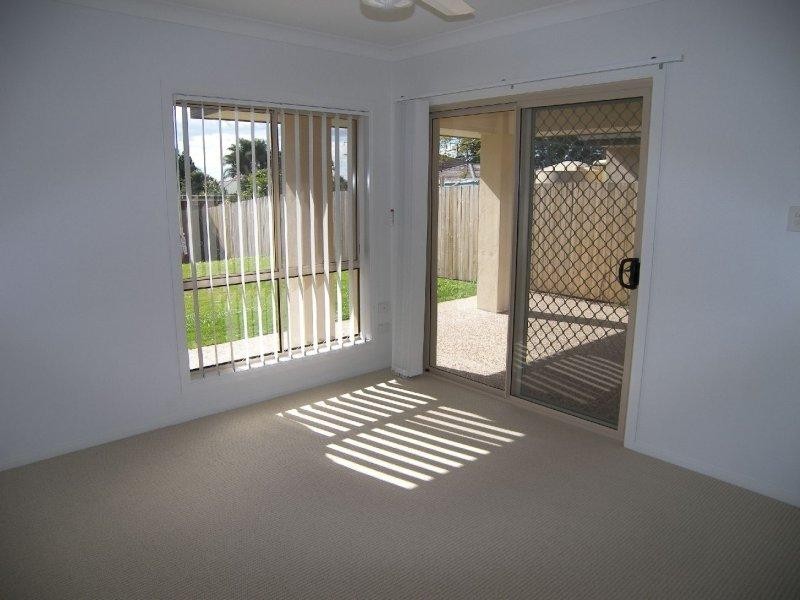 2/34 Birdwood Road, Birkdale QLD 4159