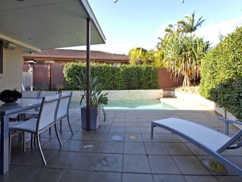 4 Gwingarra Street, Wellington Point QLD 4160