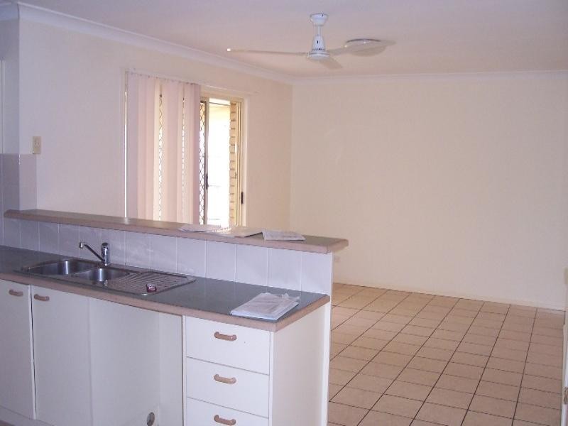 8 Walnut Court, Birkdale QLD 4159