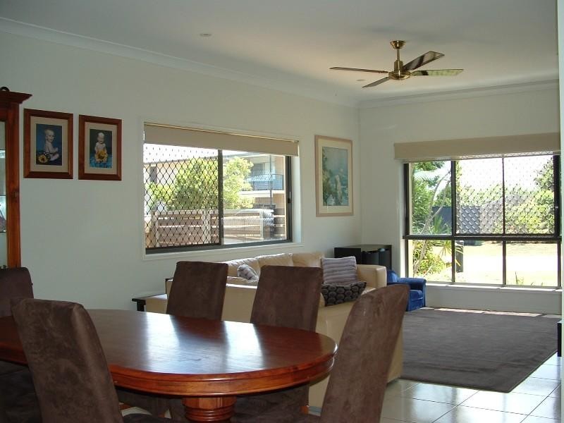 3 Orpheus Place, Redland Bay QLD 4165