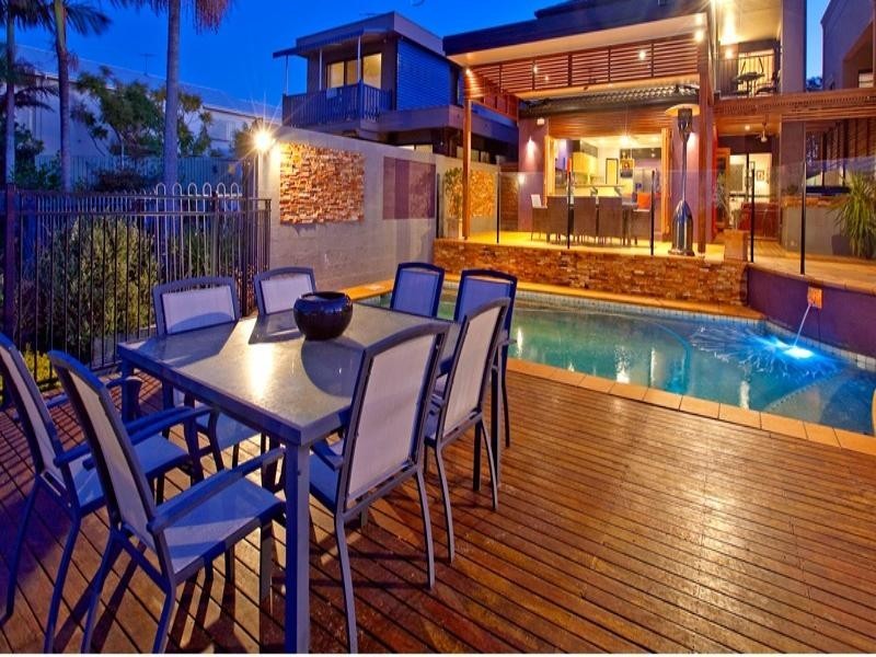 25 Mooroondu Road, Thorneside QLD 4158