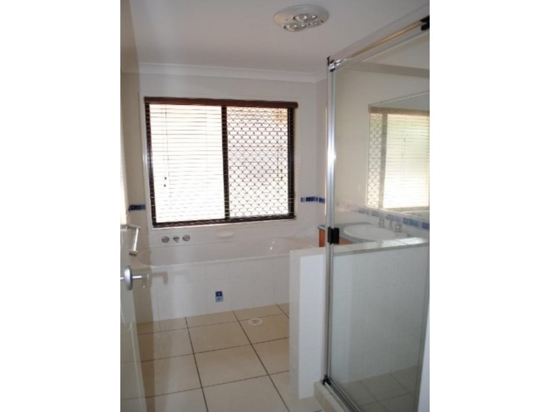 10 Discovery Place, Wellington Point QLD 4160