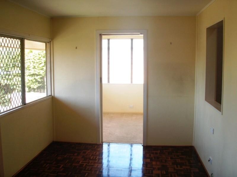 90 Jutland Street, Oxley QLD 4075