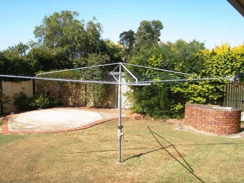 90 Jutland Street, Oxley QLD 4075