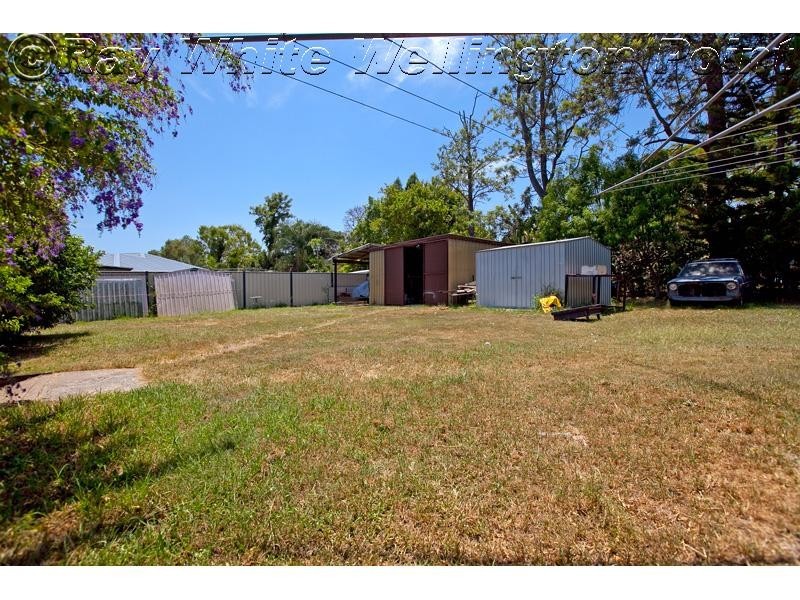 104 Bailey Road, Birkdale QLD 4159