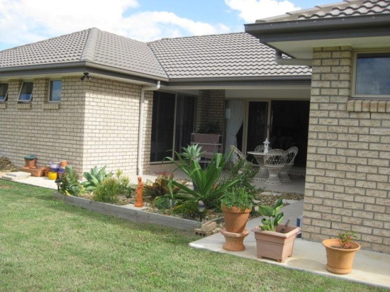 15 Hillcrest Street, Wellington Point QLD 4160