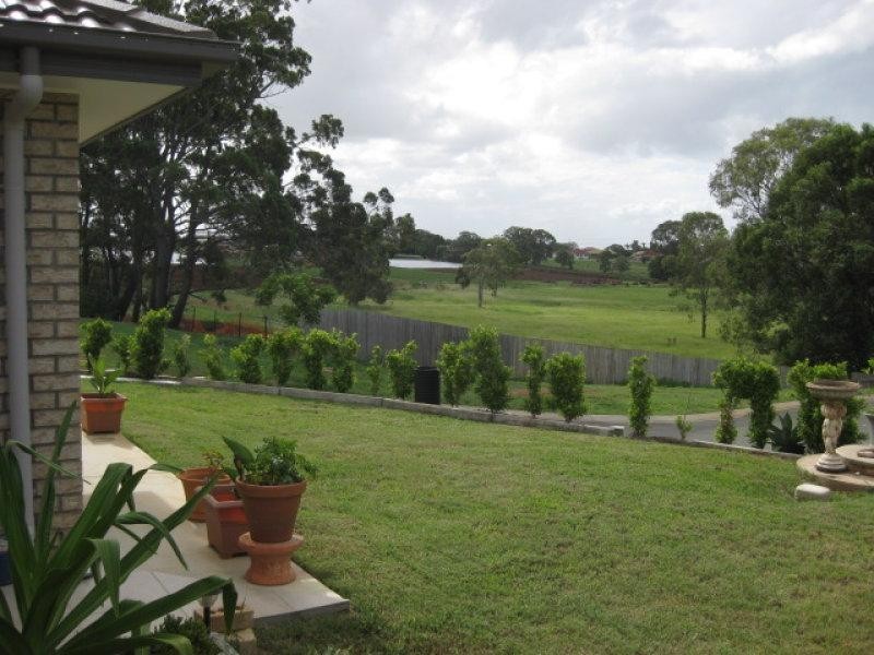 15 Hillcrest Street, Wellington Point QLD 4160