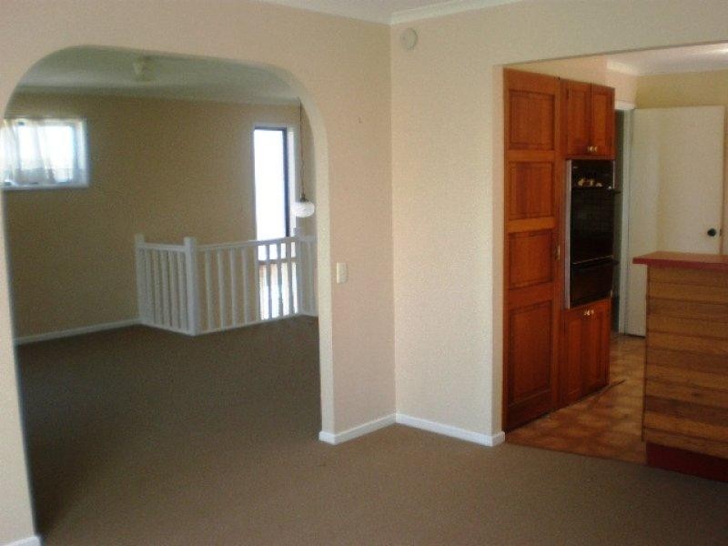 62 Mooroondu Road, Thorneside QLD 4158