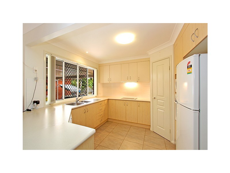 24 Bryce Place, Birkdale QLD 4159