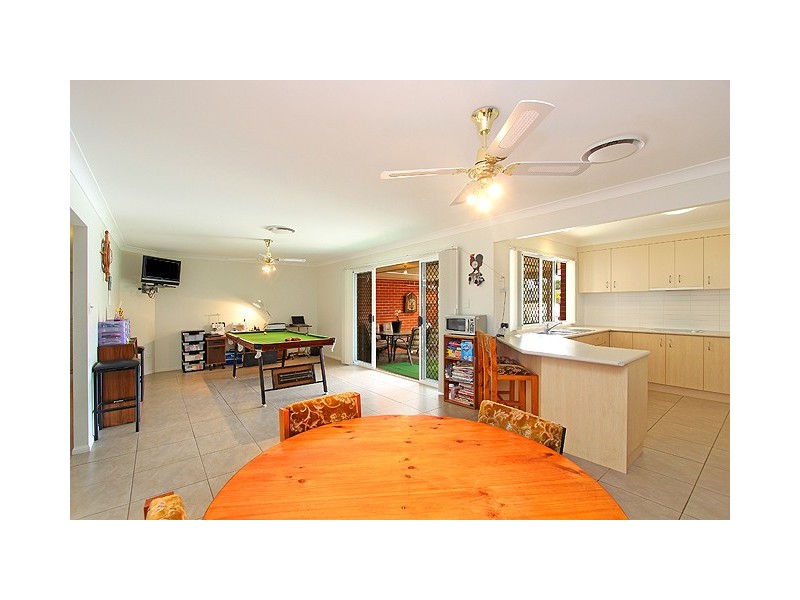 24 Bryce Place, Birkdale QLD 4159