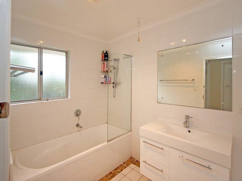 6 Thomas Street, Birkdale QLD 4159