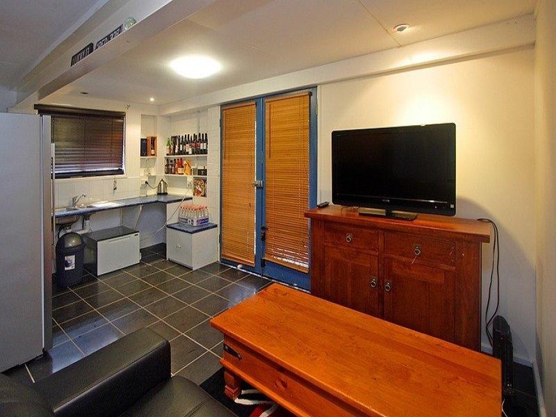 6 Thomas Street, Birkdale QLD 4159