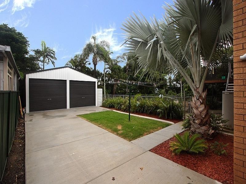 6 Thomas Street, Birkdale QLD 4159