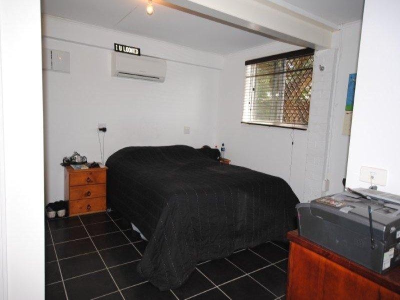 6 Thomas Street, Birkdale QLD 4159