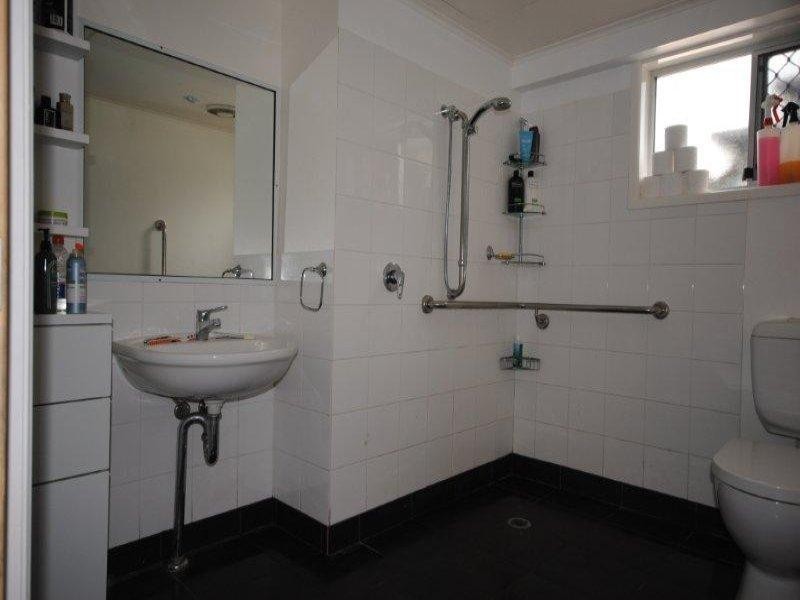 6 Thomas Street, Birkdale QLD 4159