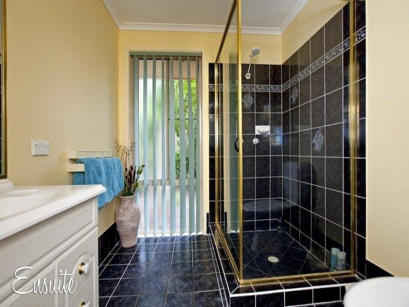 6 Prunda Court, Wellington Point QLD 4160