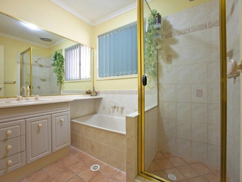 6 Prunda Court, Wellington Point QLD 4160