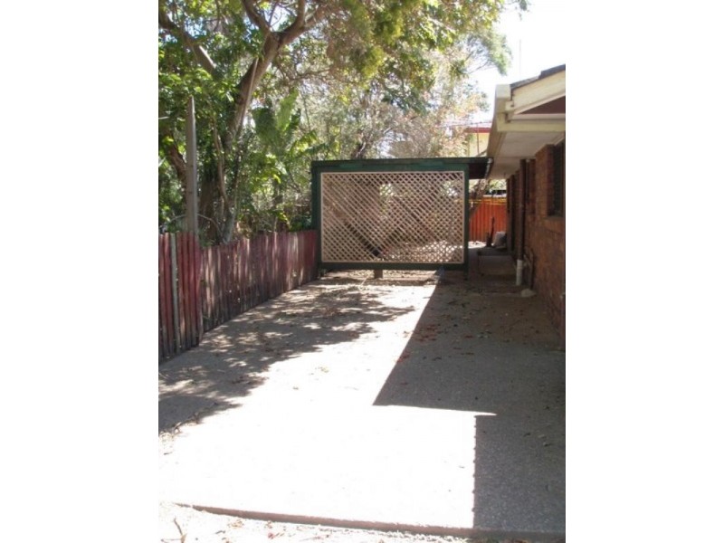 2 Makaha Drive, Birkdale QLD 4159