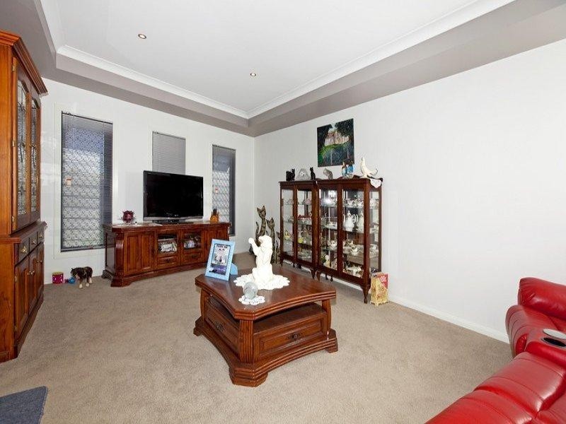 25 Douro Road, Wellington Point QLD 4160