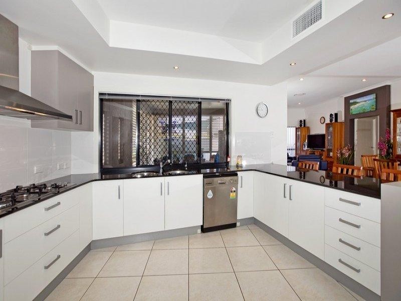 25 Douro Road, Wellington Point QLD 4160