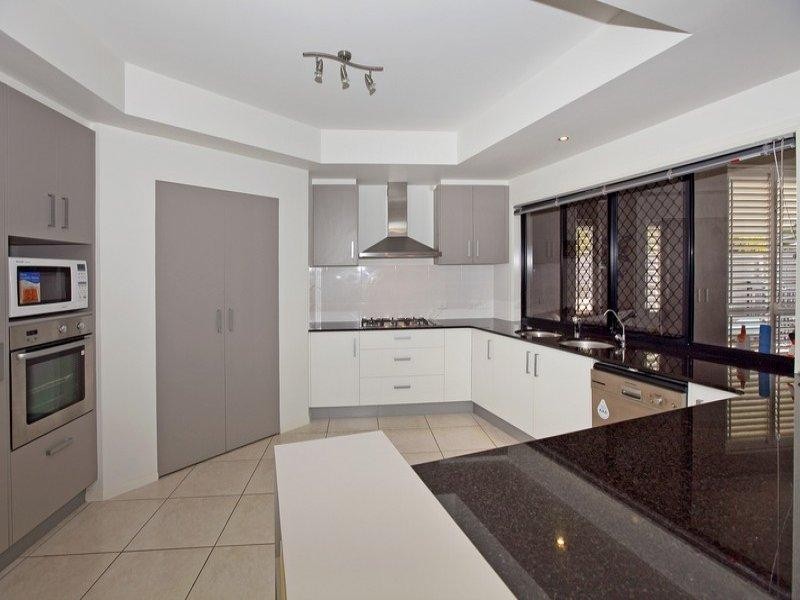 25 Douro Road, Wellington Point QLD 4160