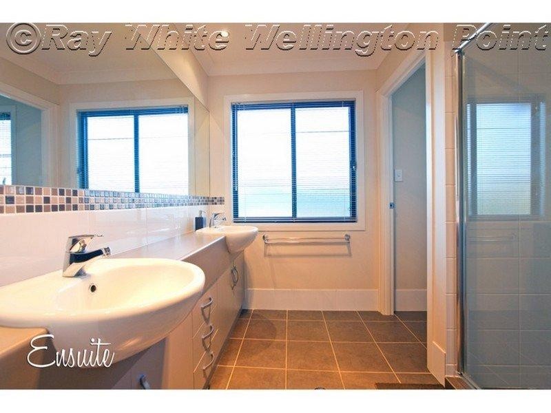 7 Waterville Drive, Thornlands QLD 4164