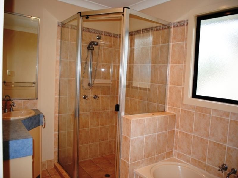 5 Forsyth Place, Wellington Point QLD 4160