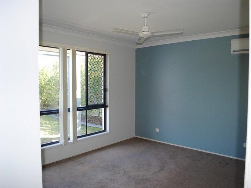 24 Aqua Crescent, Redland Bay QLD 4165