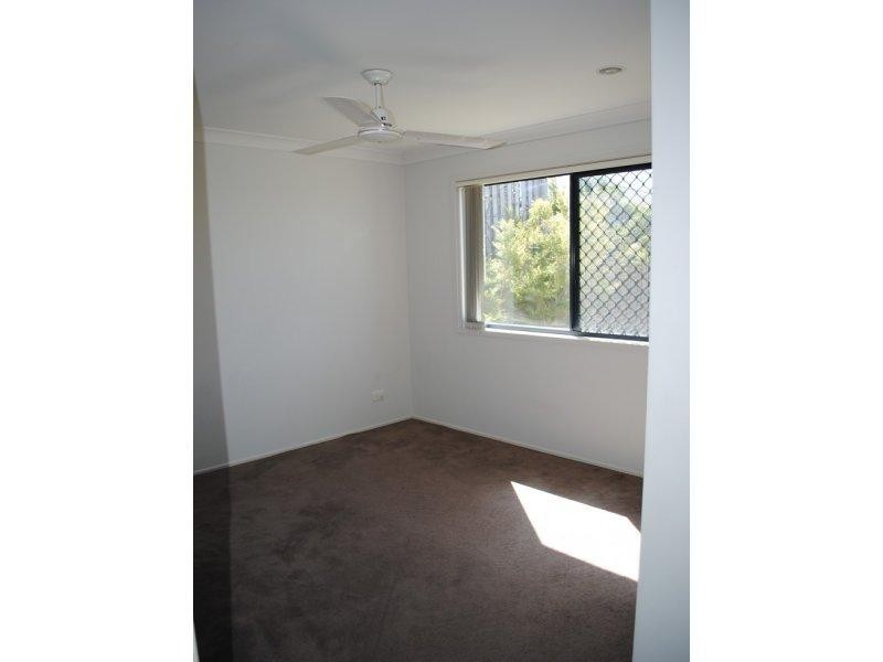 24 Aqua Crescent, Redland Bay QLD 4165