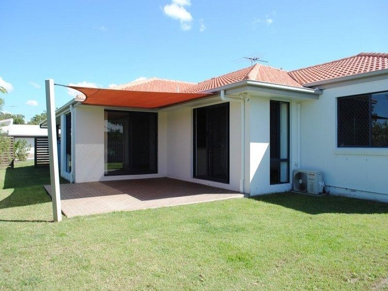 24 Aqua Crescent, Redland Bay QLD 4165