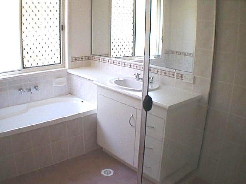 18 Sailfish Avenue, Birkdale QLD 4159