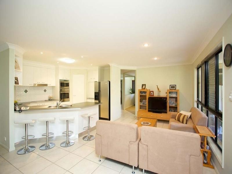 24 Whepstead Avenue, Wellington Point QLD 4160
