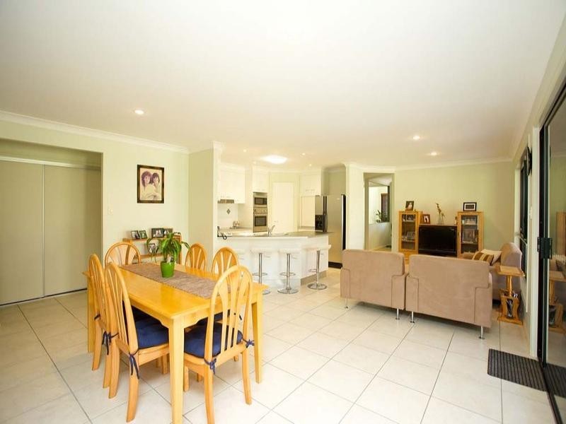 24 Whepstead Avenue, Wellington Point QLD 4160