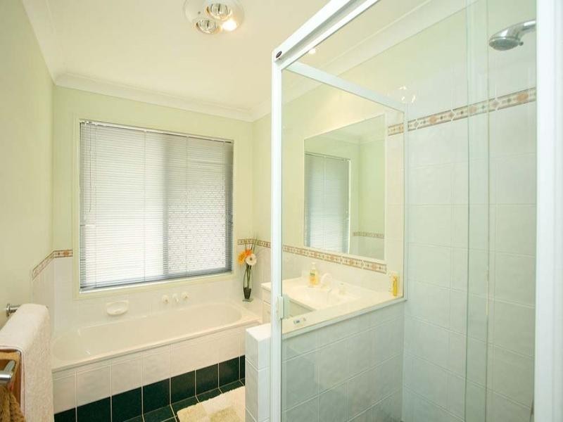 24 Whepstead Avenue, Wellington Point QLD 4160