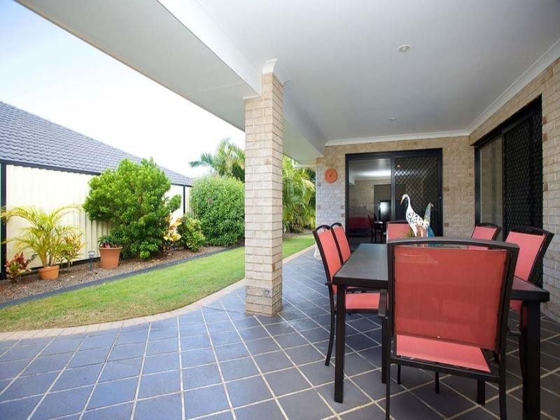 24 Whepstead Avenue, Wellington Point QLD 4160