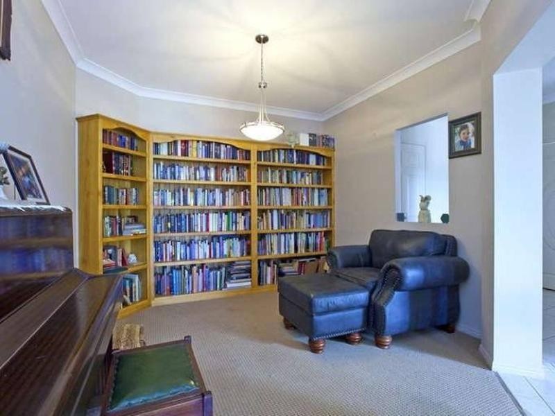 18 Manning Esplanade, Thornlands QLD 4164