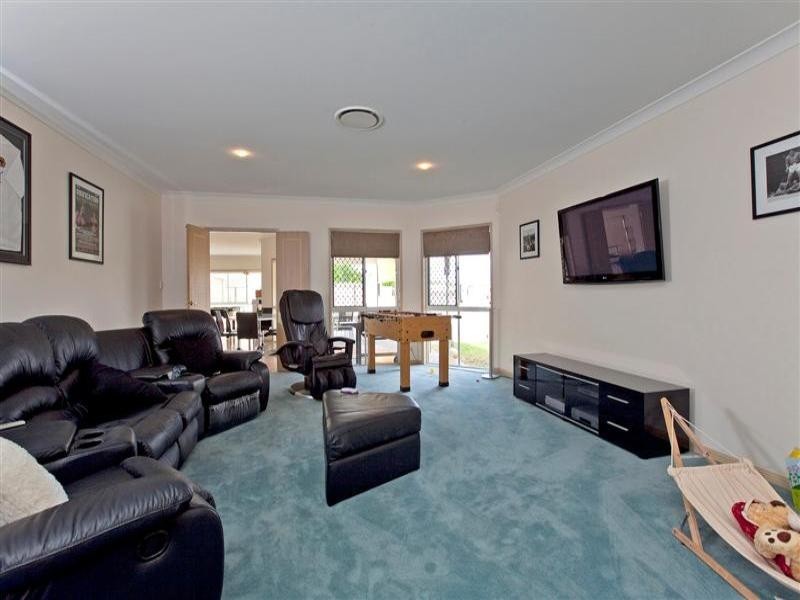 21 Allan Day Drive, Wellington Point QLD 4160