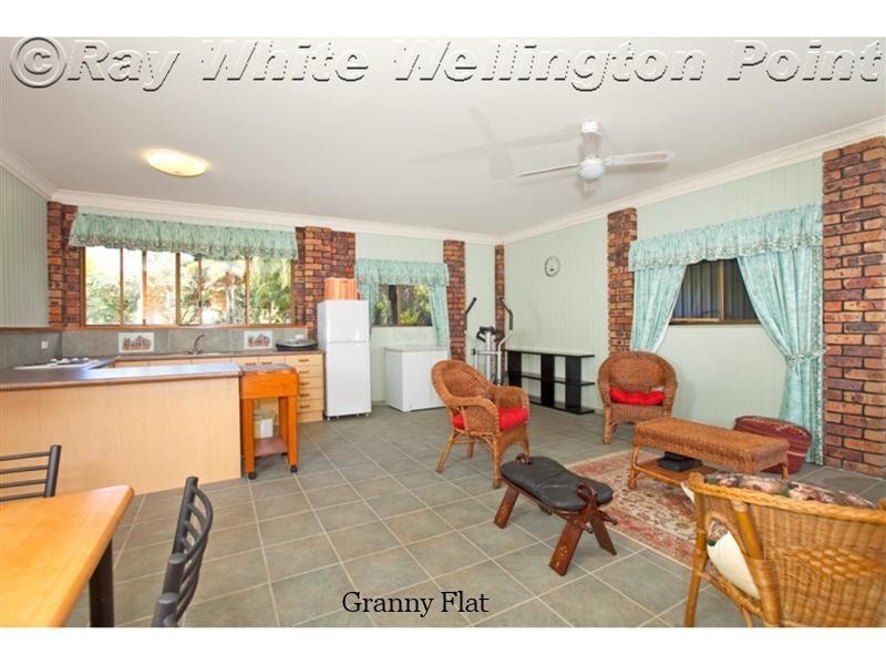 22 Creek Road, Birkdale QLD 4159