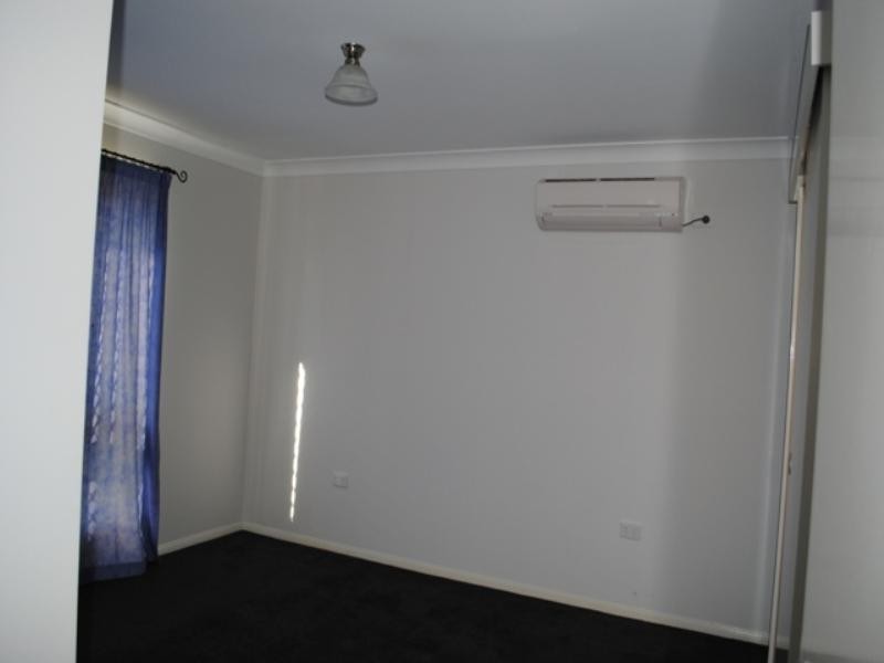 10 Morden Street, Birkdale QLD 4159