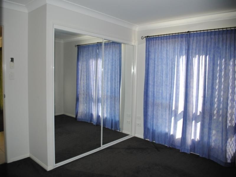 10 Morden Street, Birkdale QLD 4159