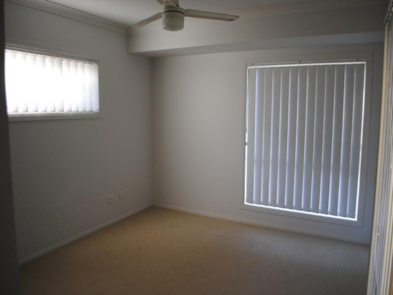 2/34 Birdwood Road,, Birkdale QLD 4159