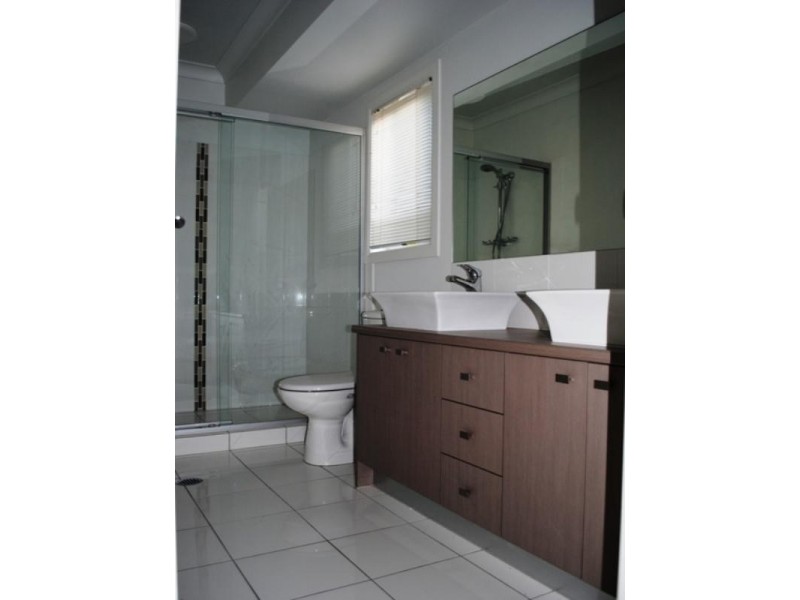 2/34 Birdwood Road,, Birkdale QLD 4159