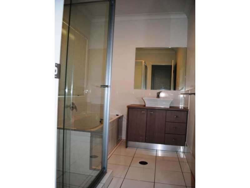 2/34 Birdwood Road,, Birkdale QLD 4159