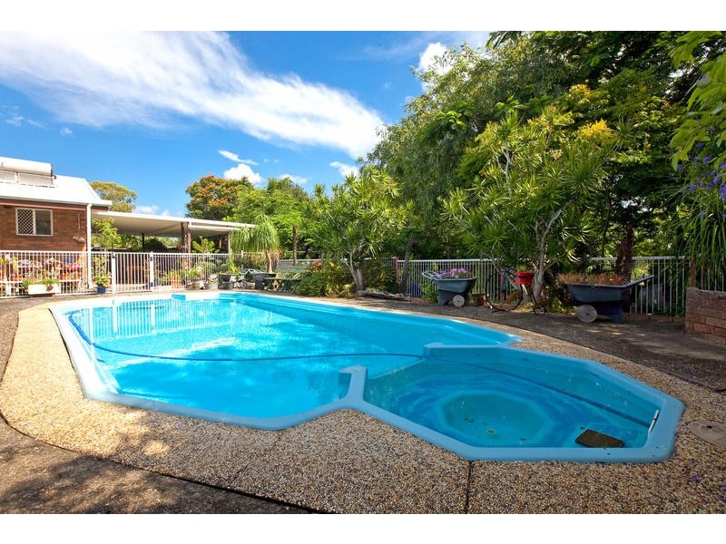 36 Whitehall Avenue, Birkdale QLD 4159