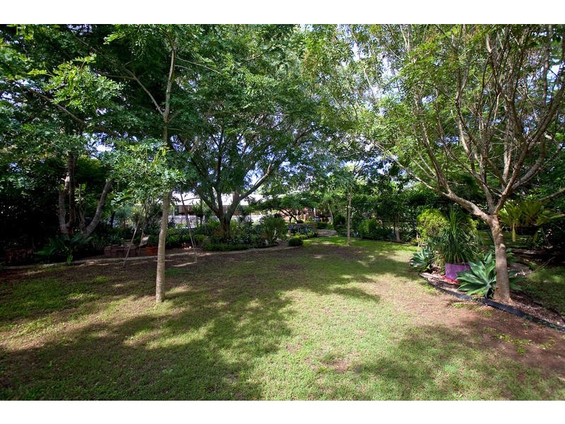 36 Whitehall Avenue, Birkdale QLD 4159
